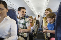 Авиакомпаниям могут запретить отдельную рассадку родственников в самолетах