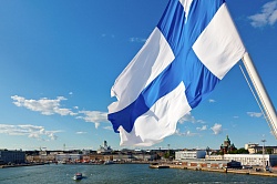 Финляндия снимает ковидные ограничения на въезд российских туристов и возобновляет выдачу виз